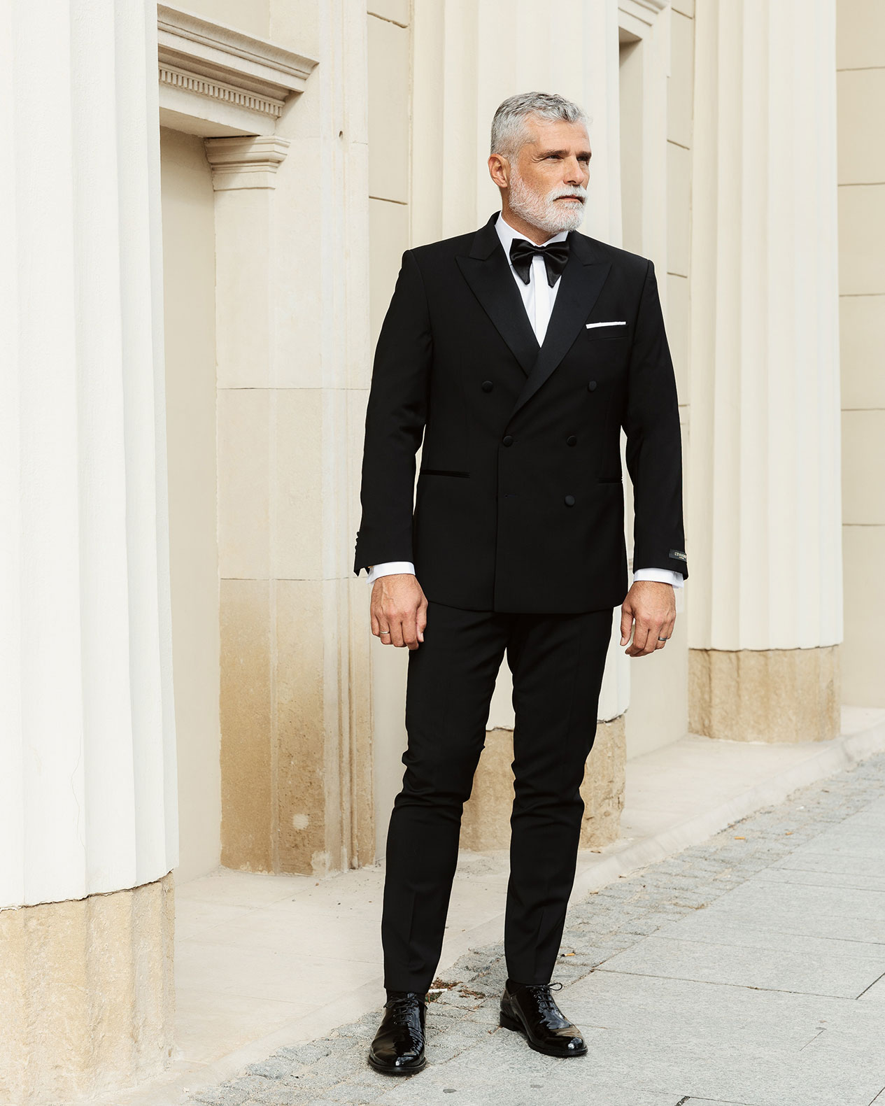 Double-Breasted, Ascutit